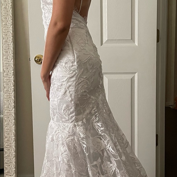 Size 4 Custom Mermaid Style Wedding Dress - Picture 10 of 14